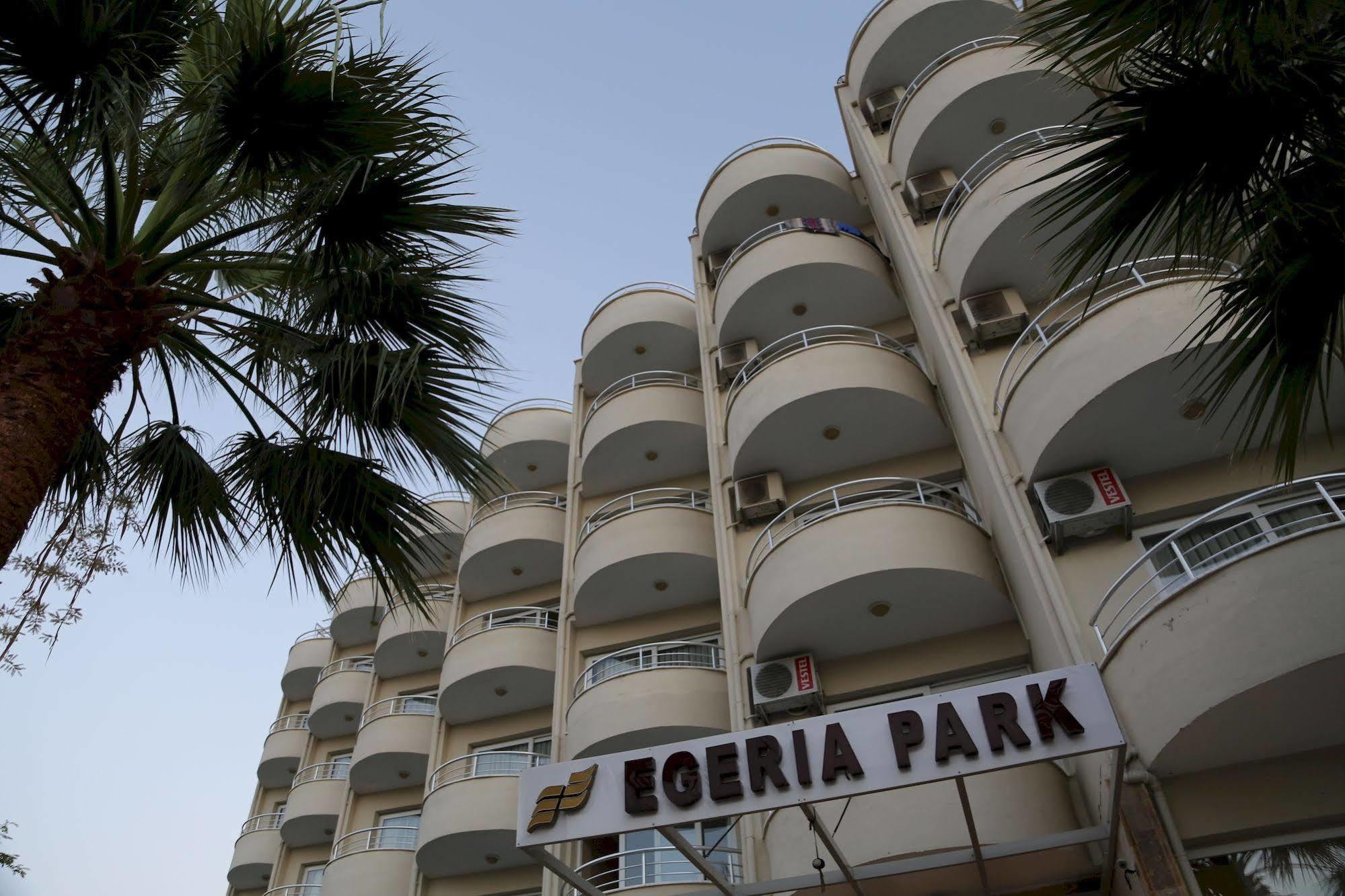 Egeria Park Hotel 쿠사다시 외부 사진